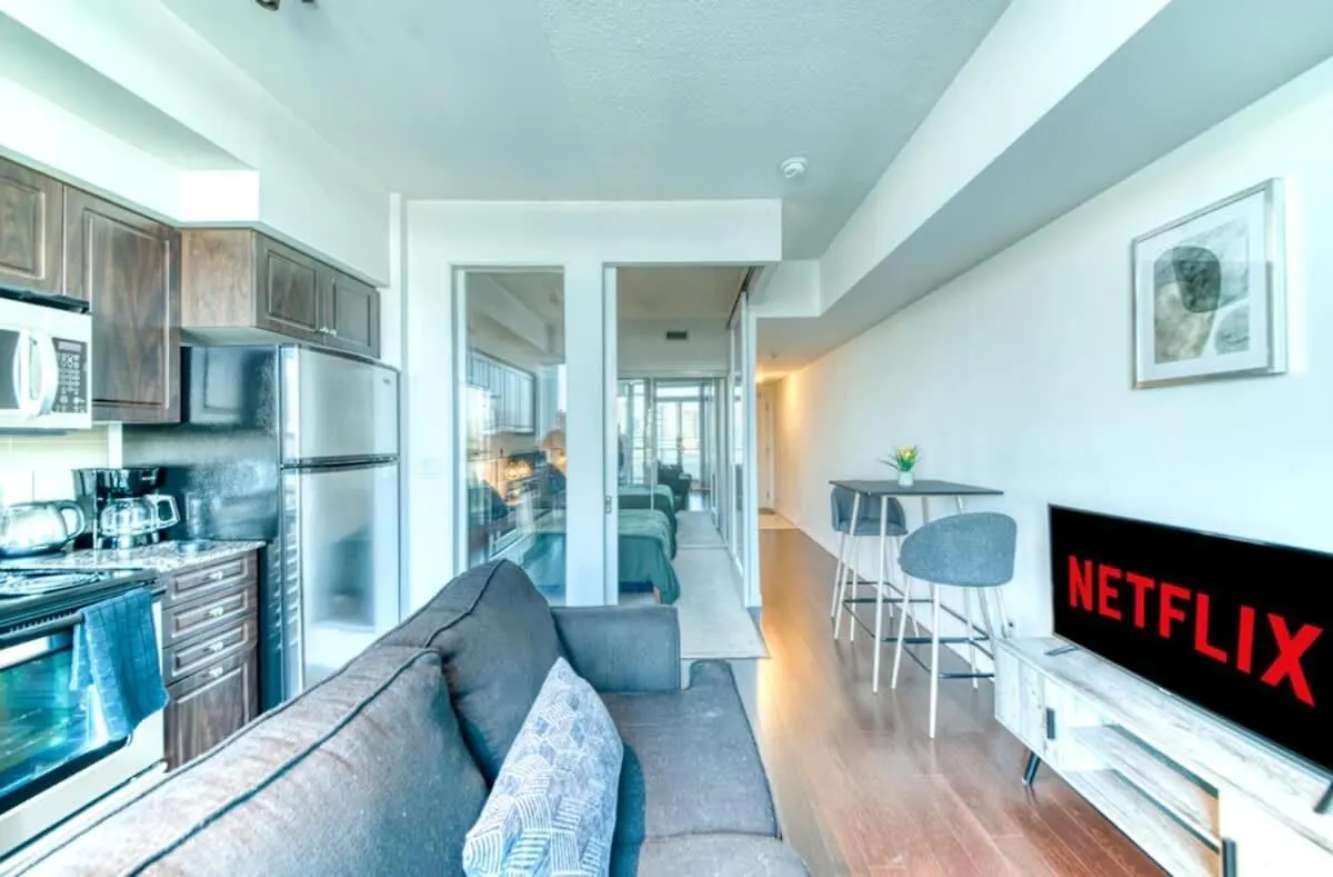 Apartment Convenient 1Br Walk To Cn Tower Or Lake Toronto
